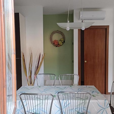 S.G. House Apartment กัสเตลนูโอโว เดล การ์ดา ภายนอก รูปภาพ