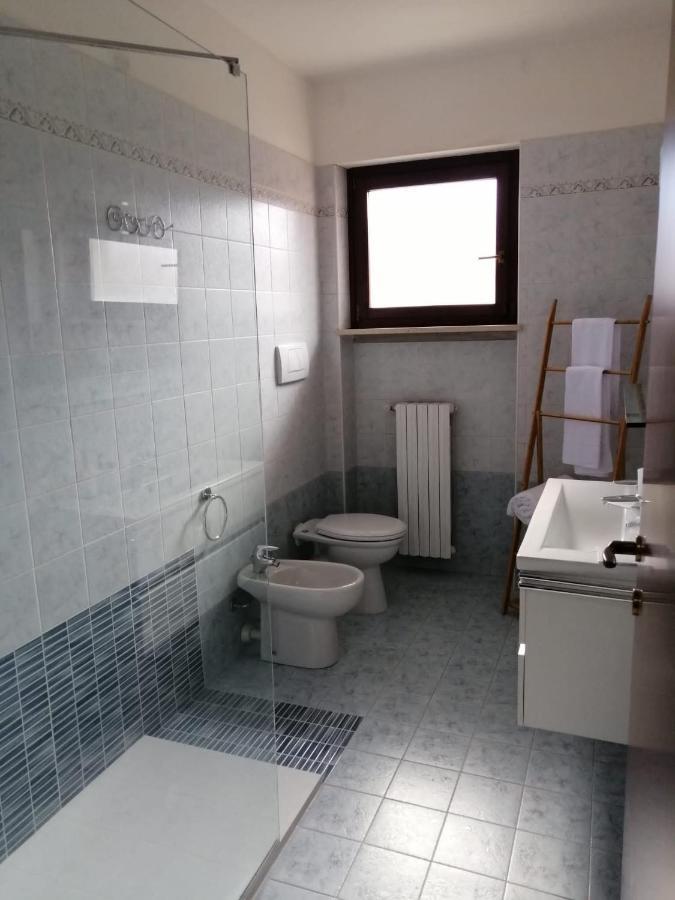 S.G. House Apartment กัสเตลนูโอโว เดล การ์ดา ภายนอก รูปภาพ