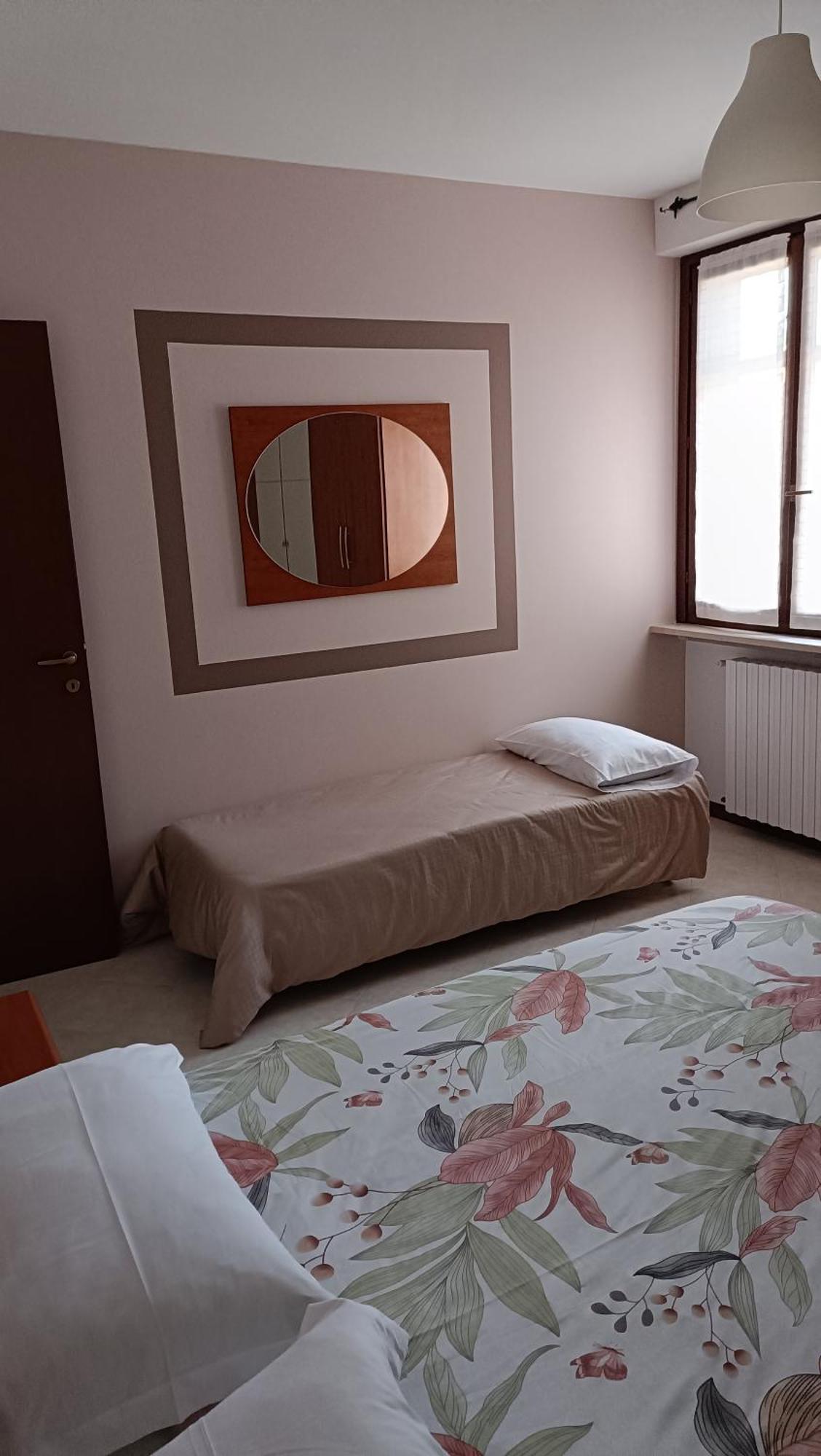 S.G. House Apartment กัสเตลนูโอโว เดล การ์ดา ภายนอก รูปภาพ